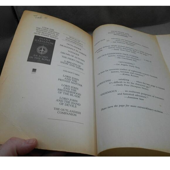 Outlander by Diana Gabaldon 2007  Paperback Good - Picture 5 of 9